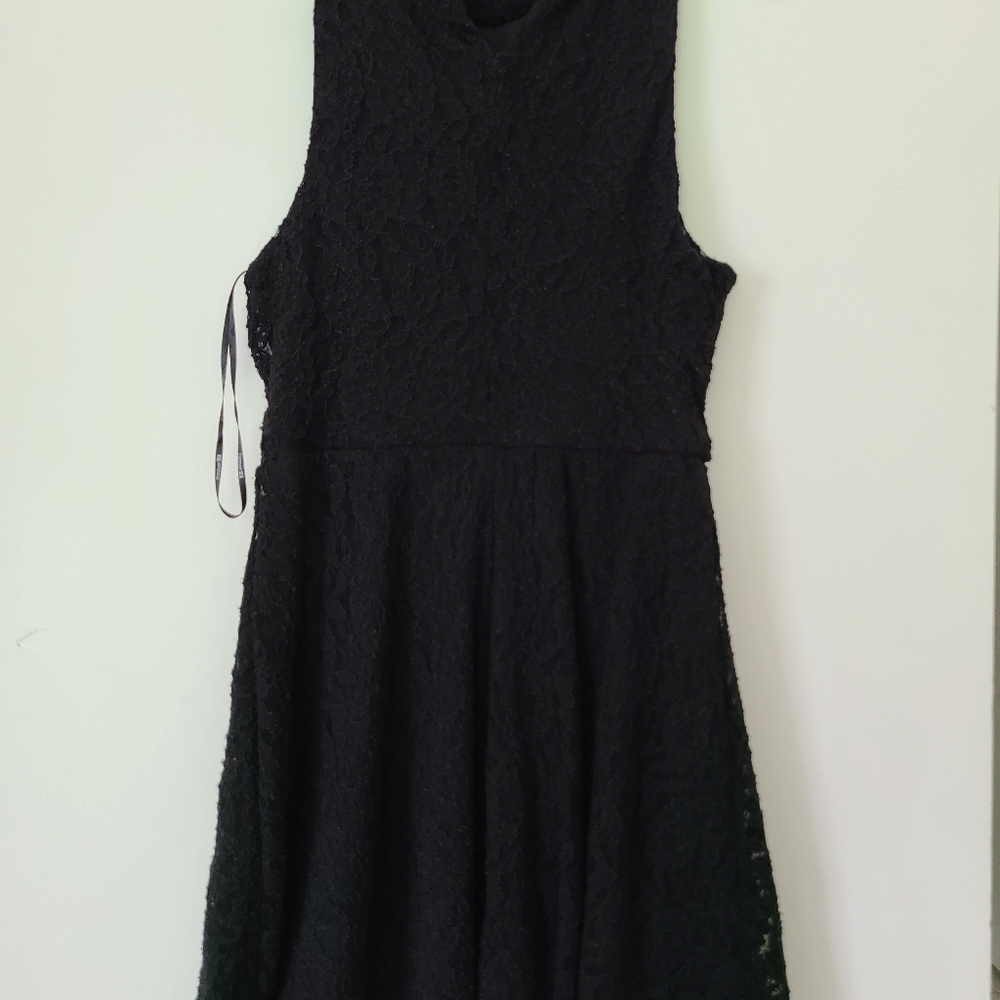 Cute black forever 21 dress. Worn for several different occasions
